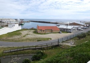 Miljoene vir Gansbaai Hawe